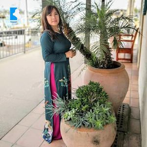 Meet your Posher, Hong